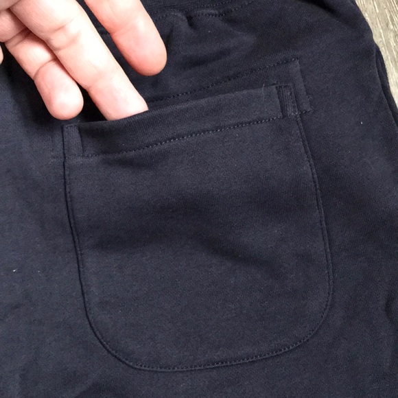 Etiquette - Picture 8 of 14